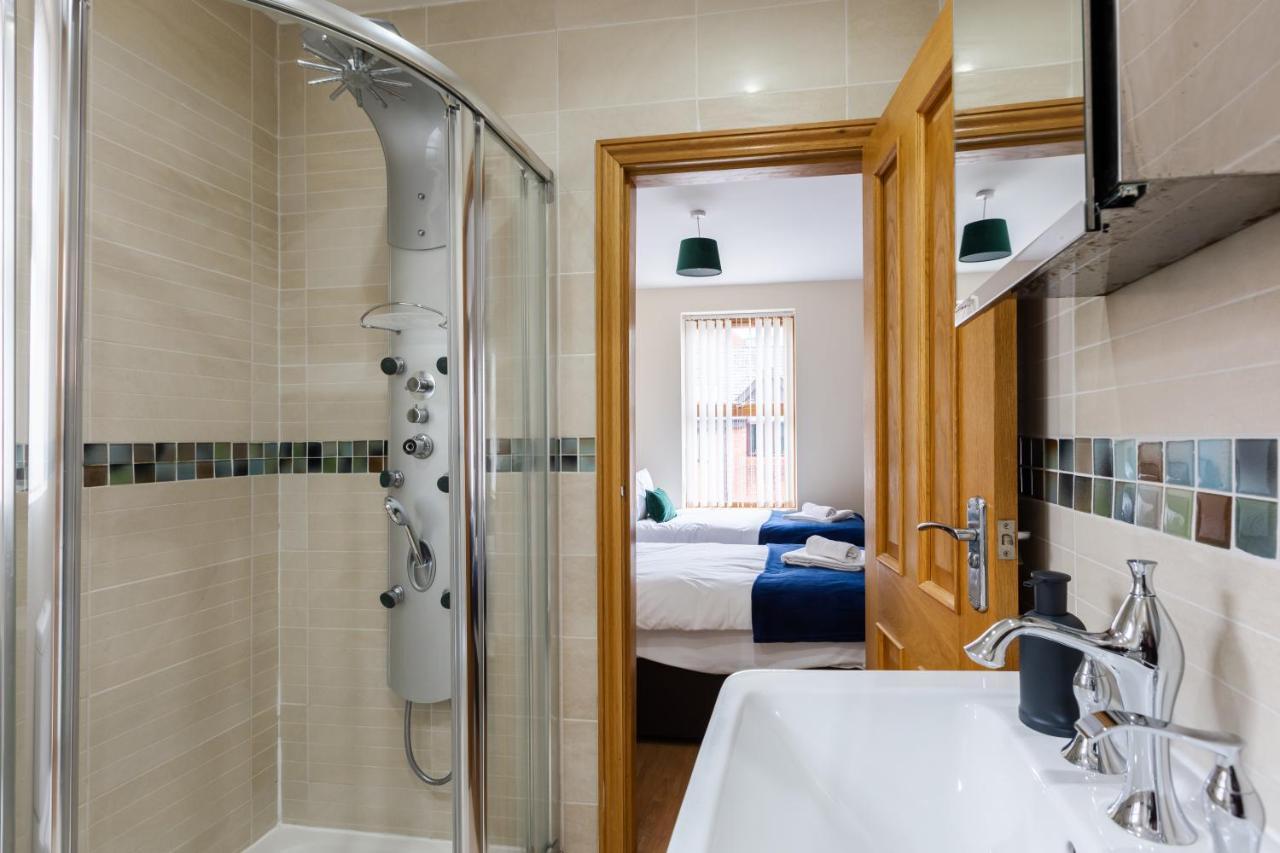פרסטון Albert - 5 Bedrooms Sleeps 11 Parking Wi-Fi Contractors מראה חיצוני תמונה