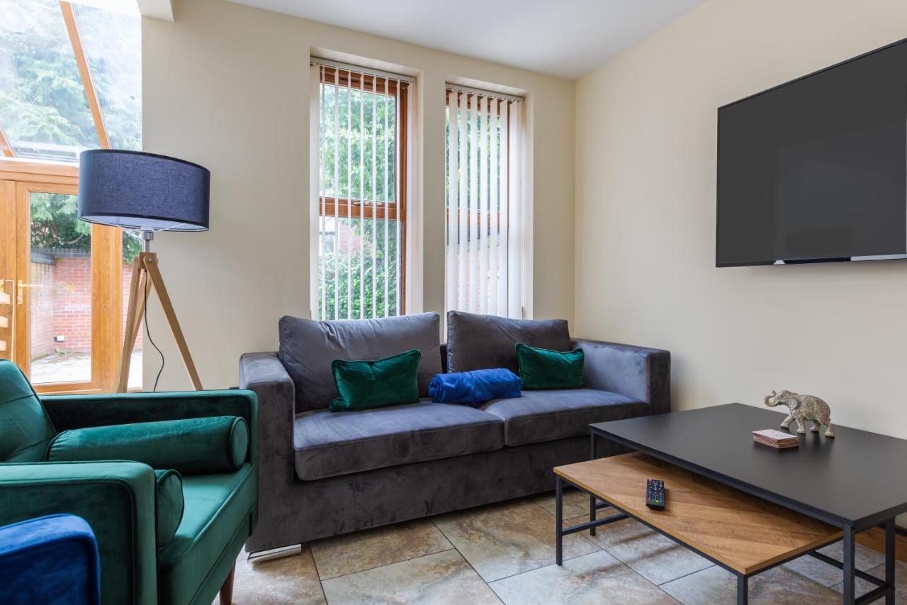 פרסטון Albert - 5 Bedrooms Sleeps 11 Parking Wi-Fi Contractors מראה חיצוני תמונה